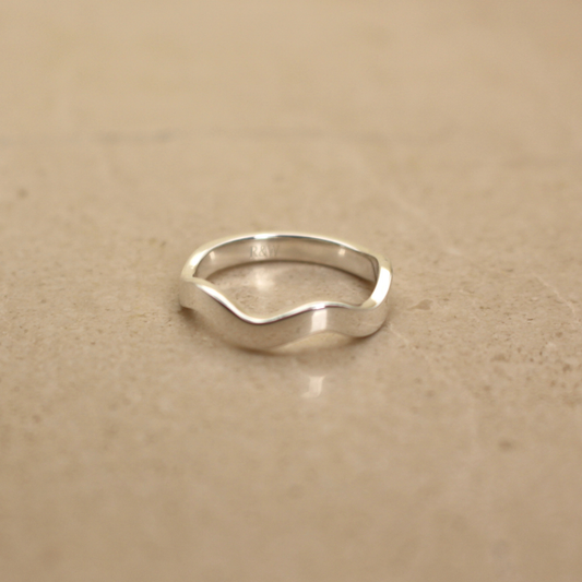 Sterling Silver Wavy Ring - Rose and Wolf