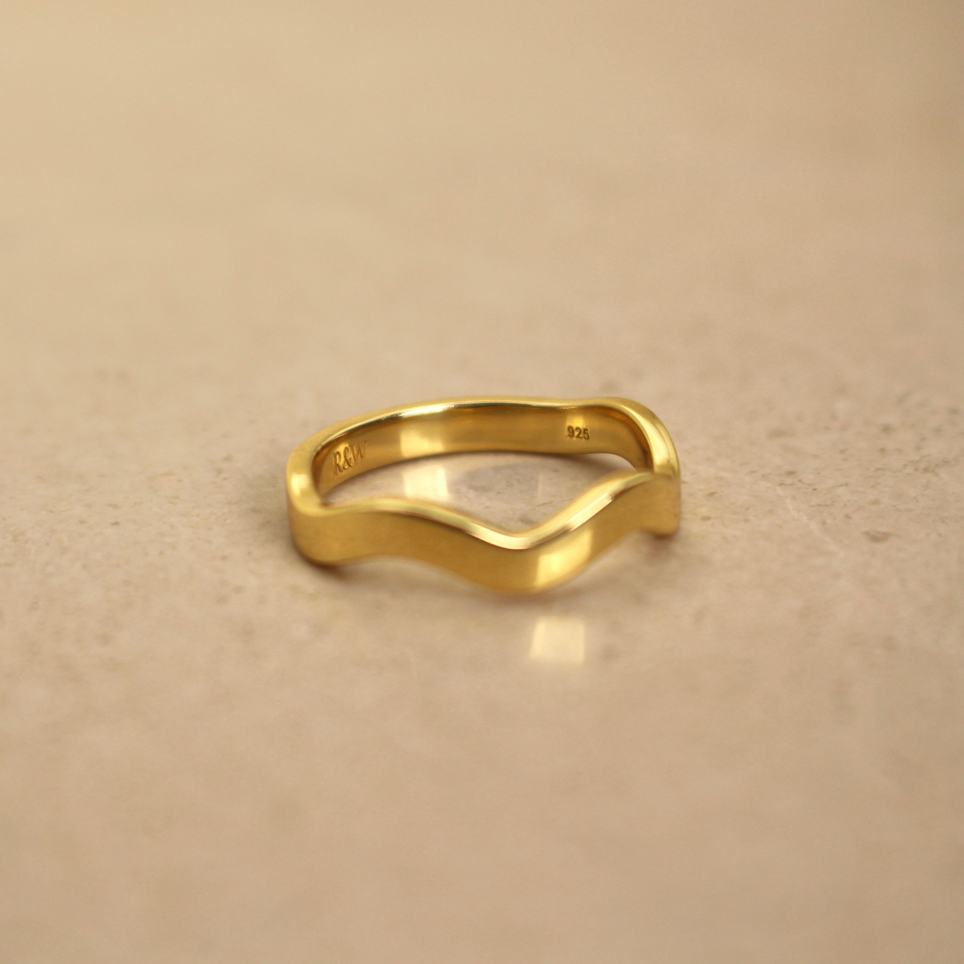 Gold Vermeil Wavy Ring - Rose and Wolf